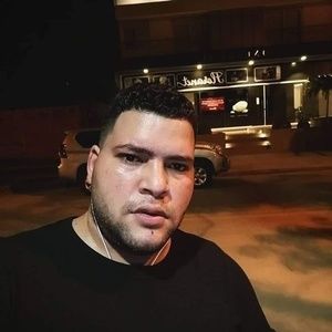 Meet your Posher, Adrián michel